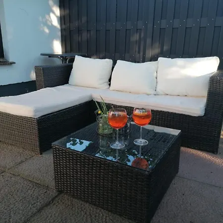 Nyaraló Haeuschen In Gruener Idylle *