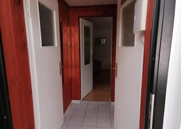 Haeuschen In Gruener Idylle * Bad Gottleuba